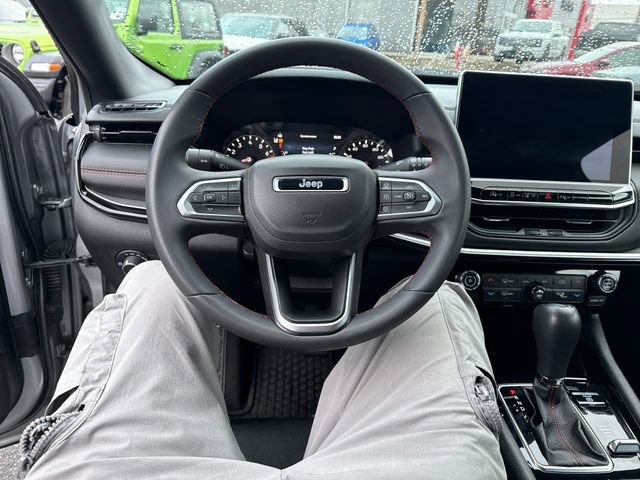 Used 2024 Jeep Compass Trailhawk image 20