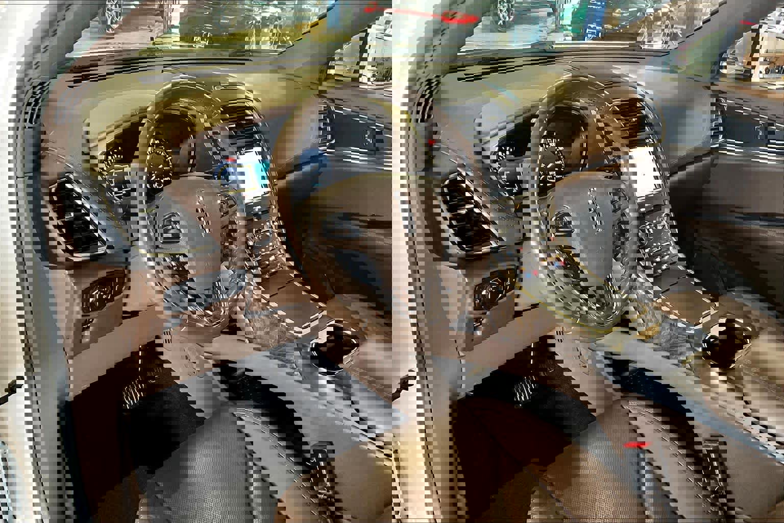 Used 2016 Lincoln MKX Reserve w/ Climate Package image 16