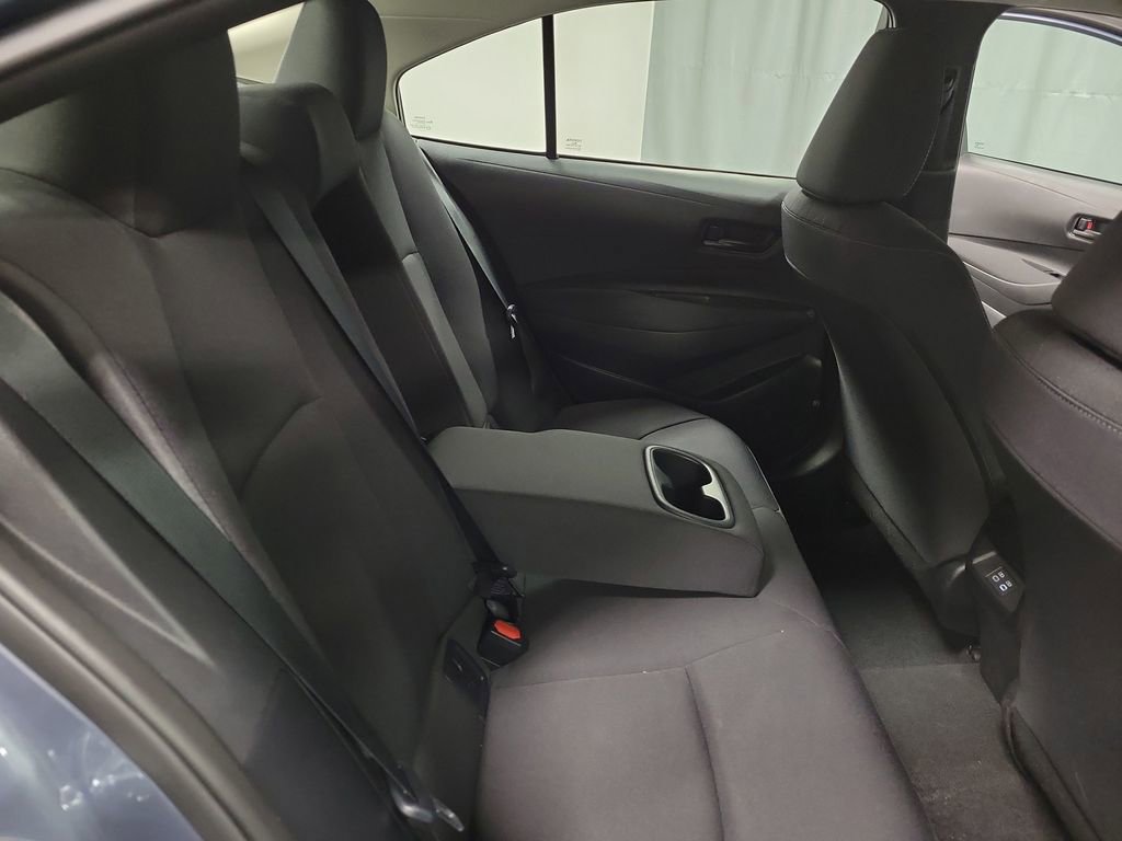 Used 2025 Toyota Corolla LE image 21