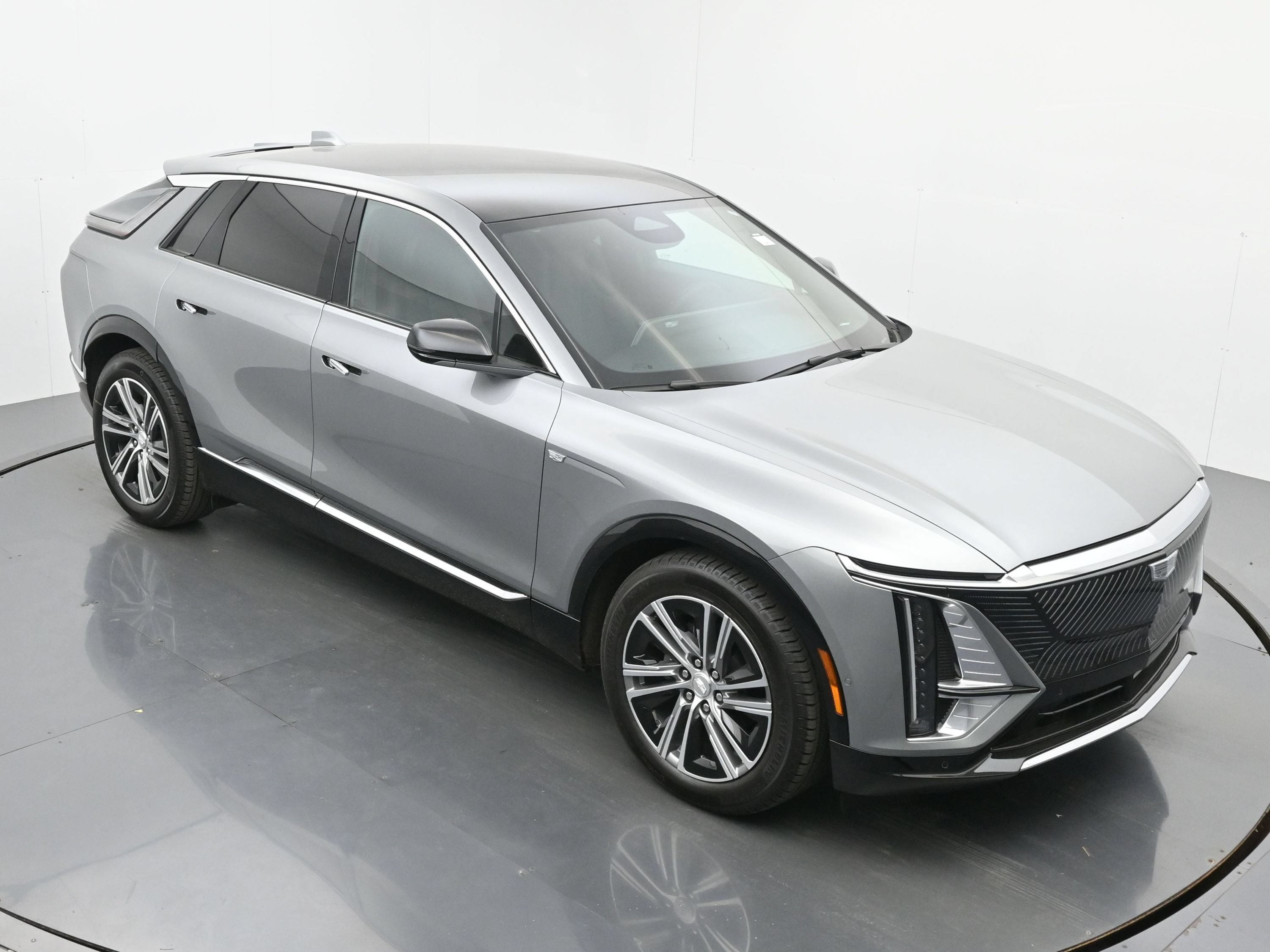 New 2026 Cadillac Lyriq Luxury AWD/4WD image 29