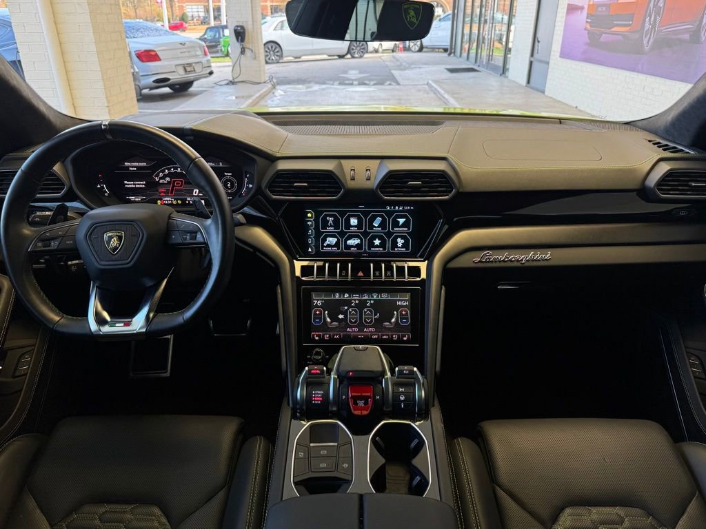 Used 2022 Lamborghini Urus image 22