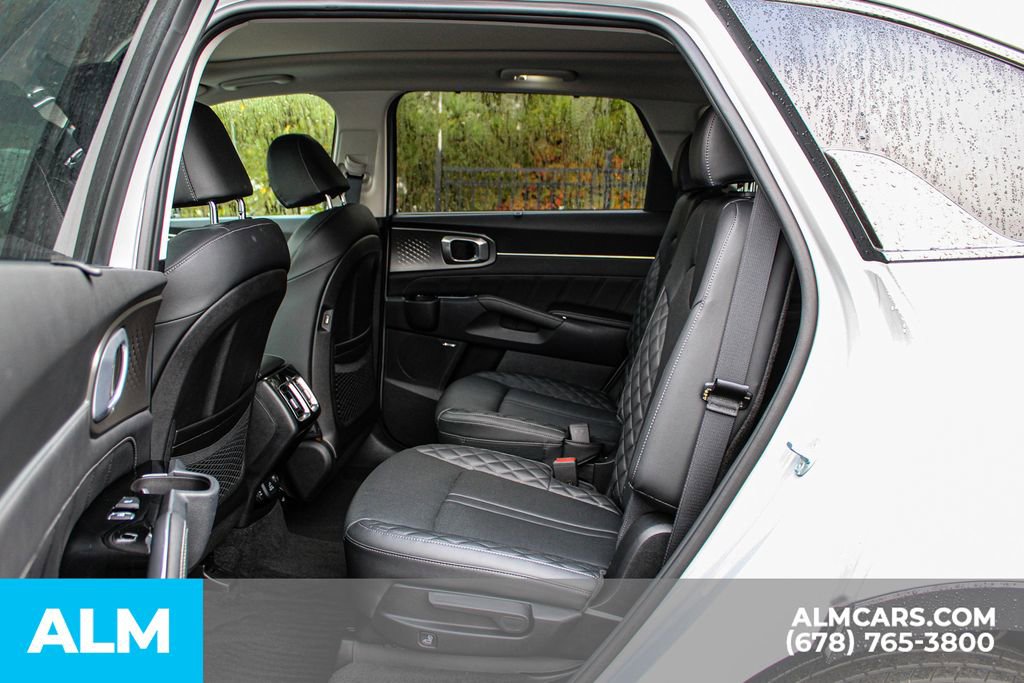 Used 2023 Kia Sorento SX image 18