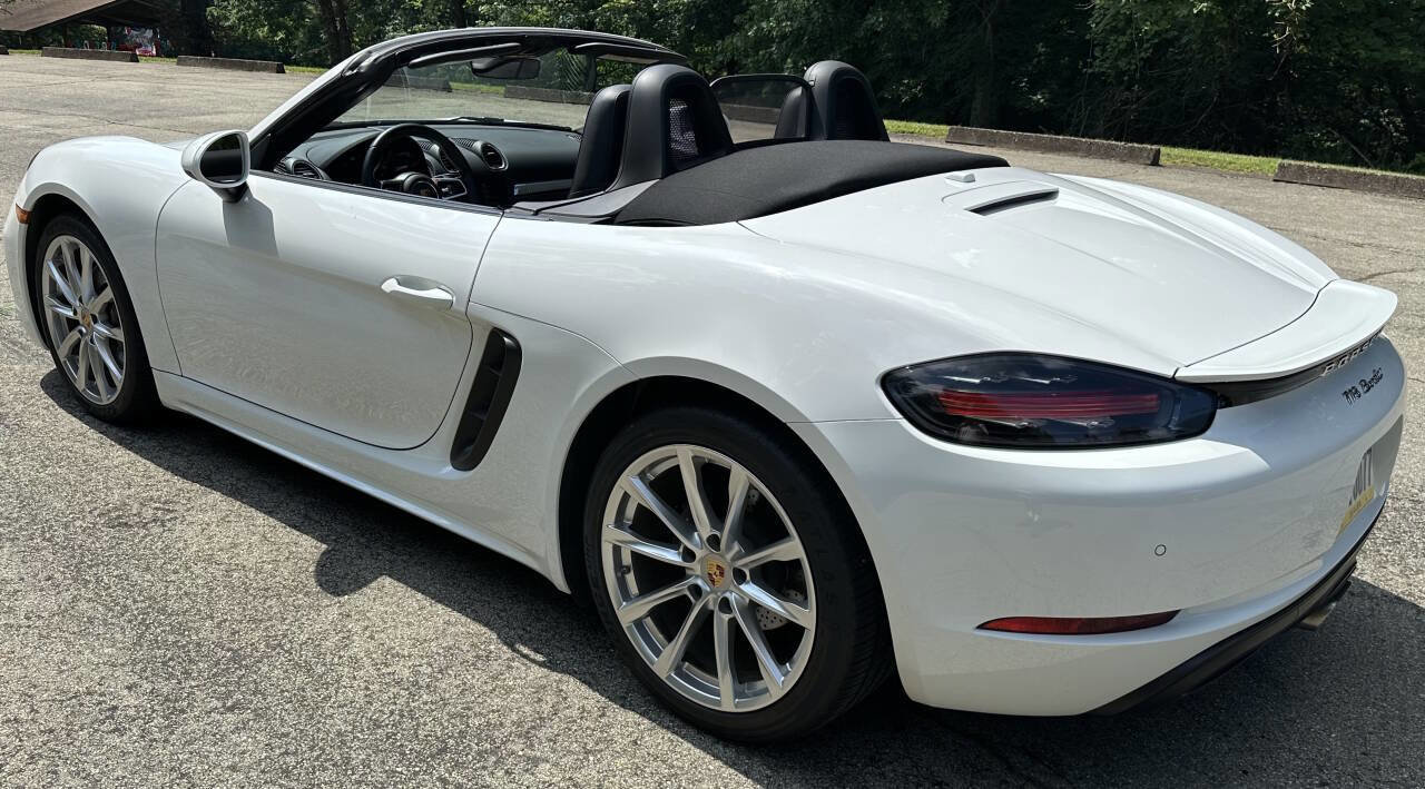 Used 2018 Porsche 718 Boxster image 23
