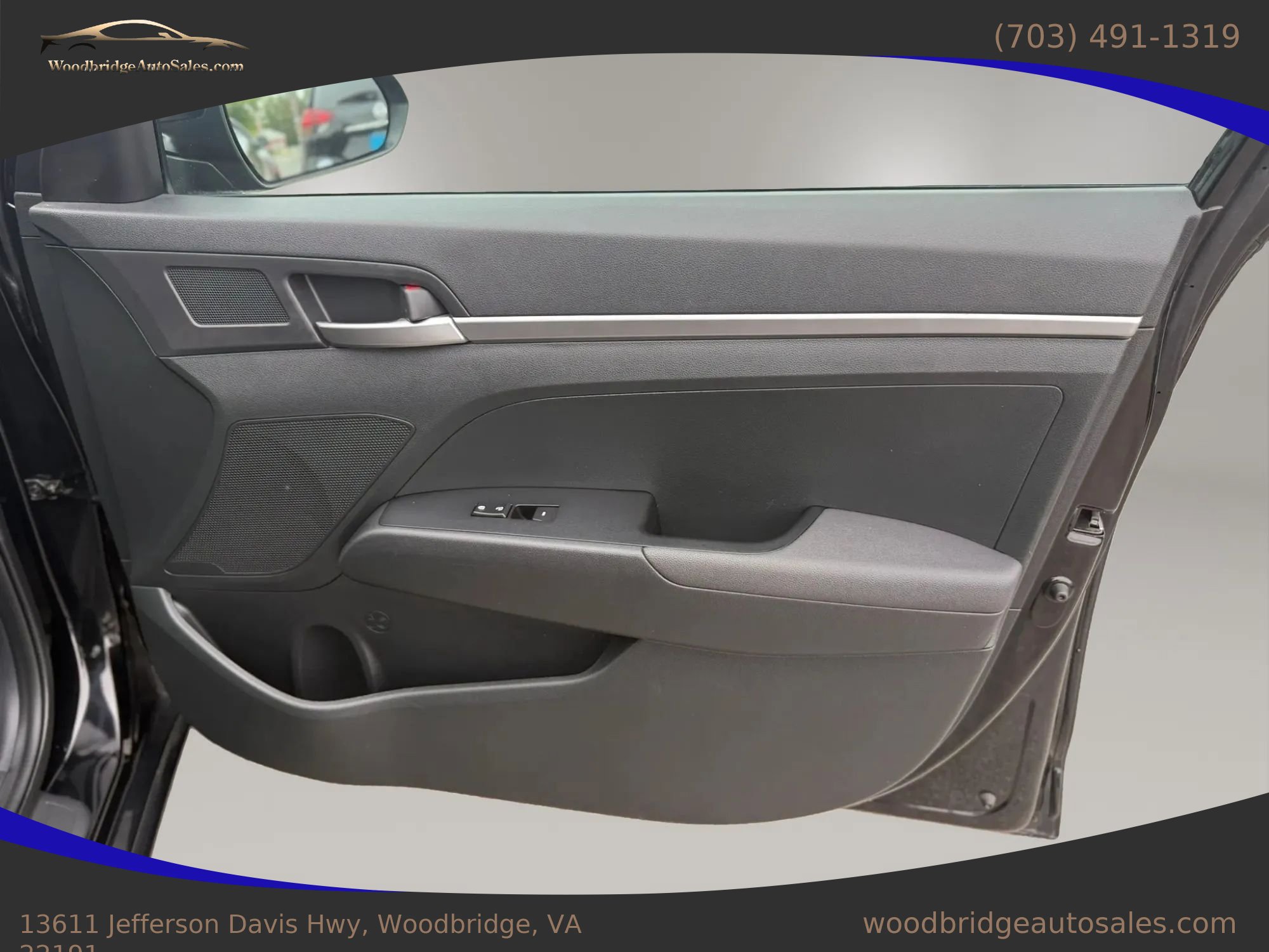Used 2019 Hyundai Elantra SE w/ Cargo Package FWD image 11