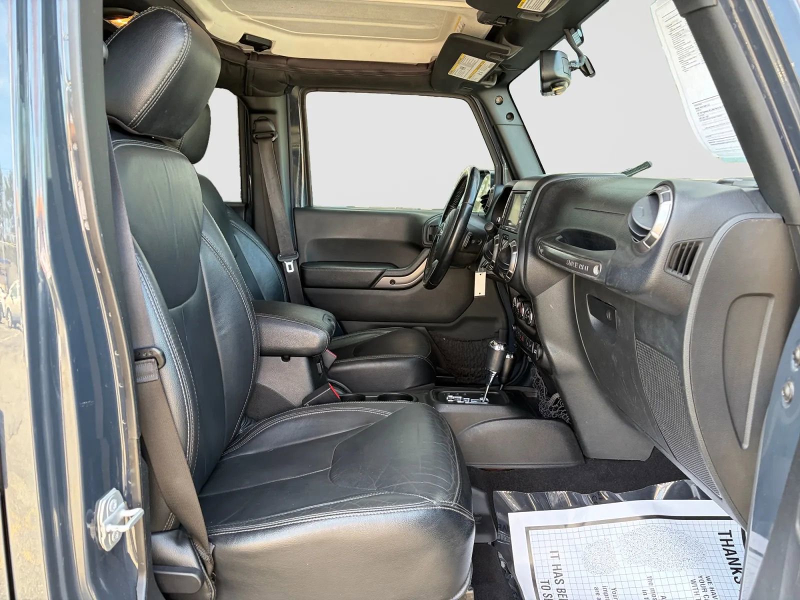 Used 2018 Jeep Wrangler Unlimited Sahara image 16