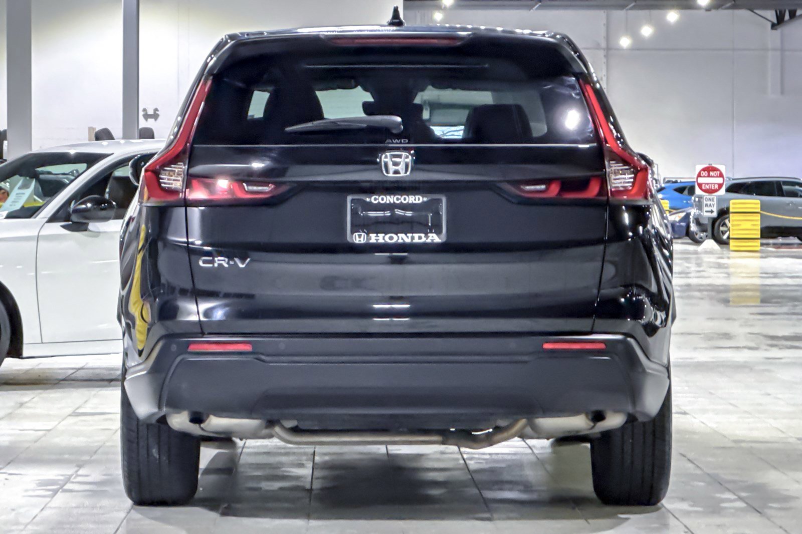 Used 2025 Honda CR-V EX-L image 9