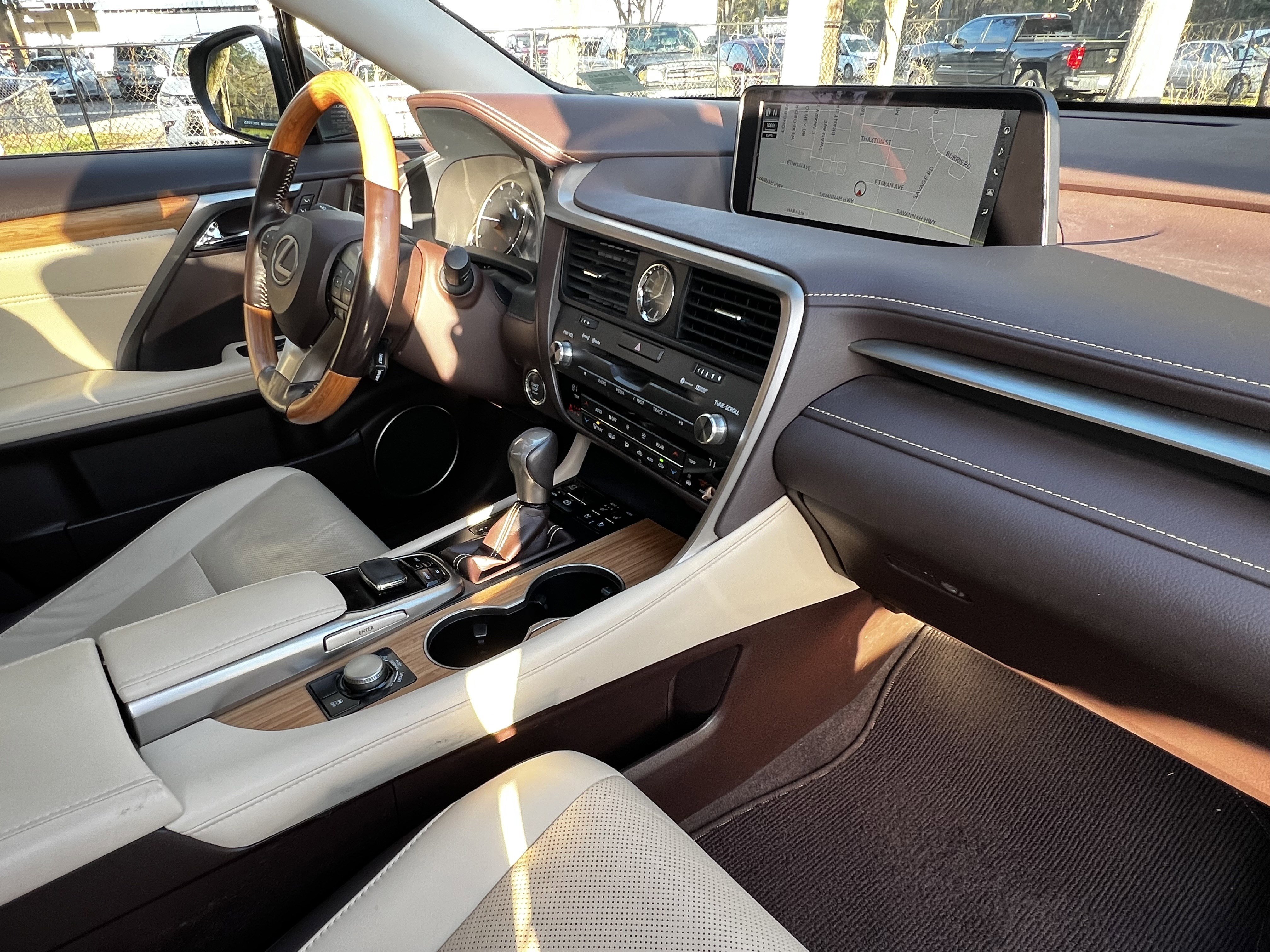 Used 2018 Lexus RX 350L image 48