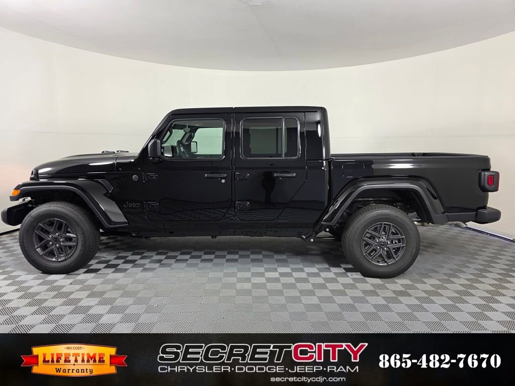 New 2025 Jeep Gladiator Sport AWD/4WD image 4