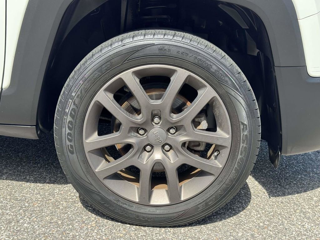 Used 2016 Jeep Renegade 75th Anniversary image 26