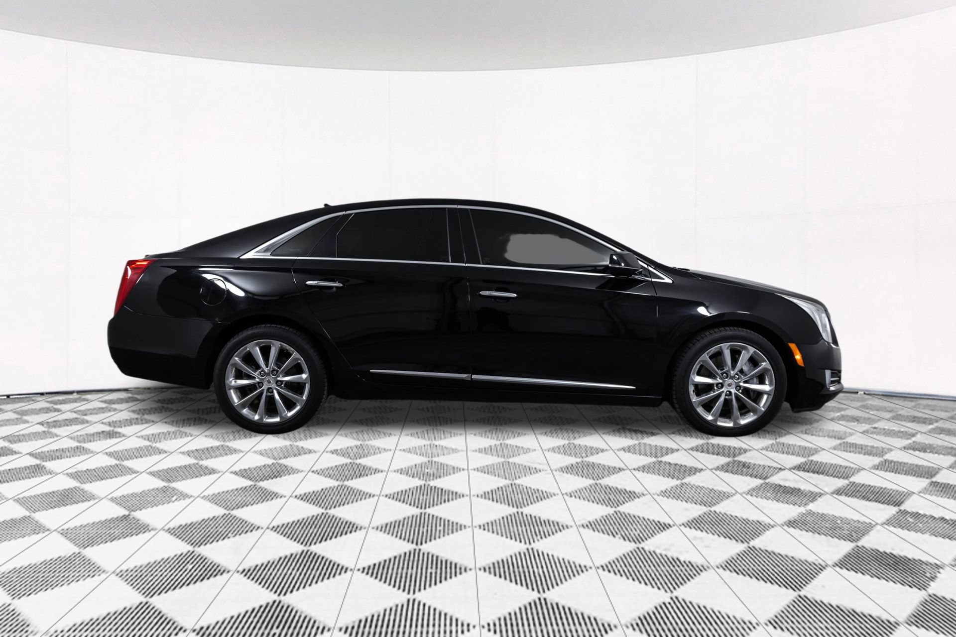 Used 2013 Cadillac XTS Premium AWD/4WD image 22