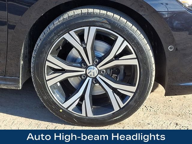 Used 2020 Volkswagen Passat 2.0T SEL image 10