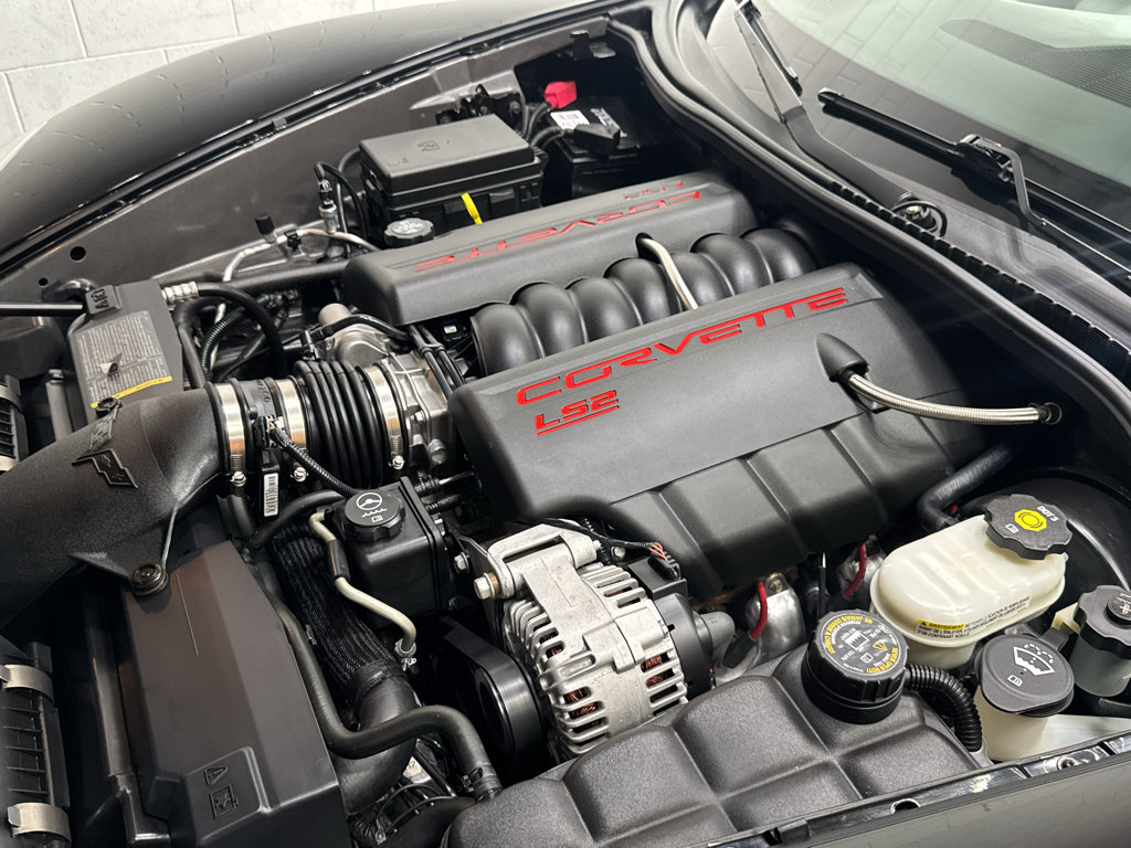 Used 2005 Chevrolet Corvette Coupe w/ Preferred Equipment Group RWD image 27