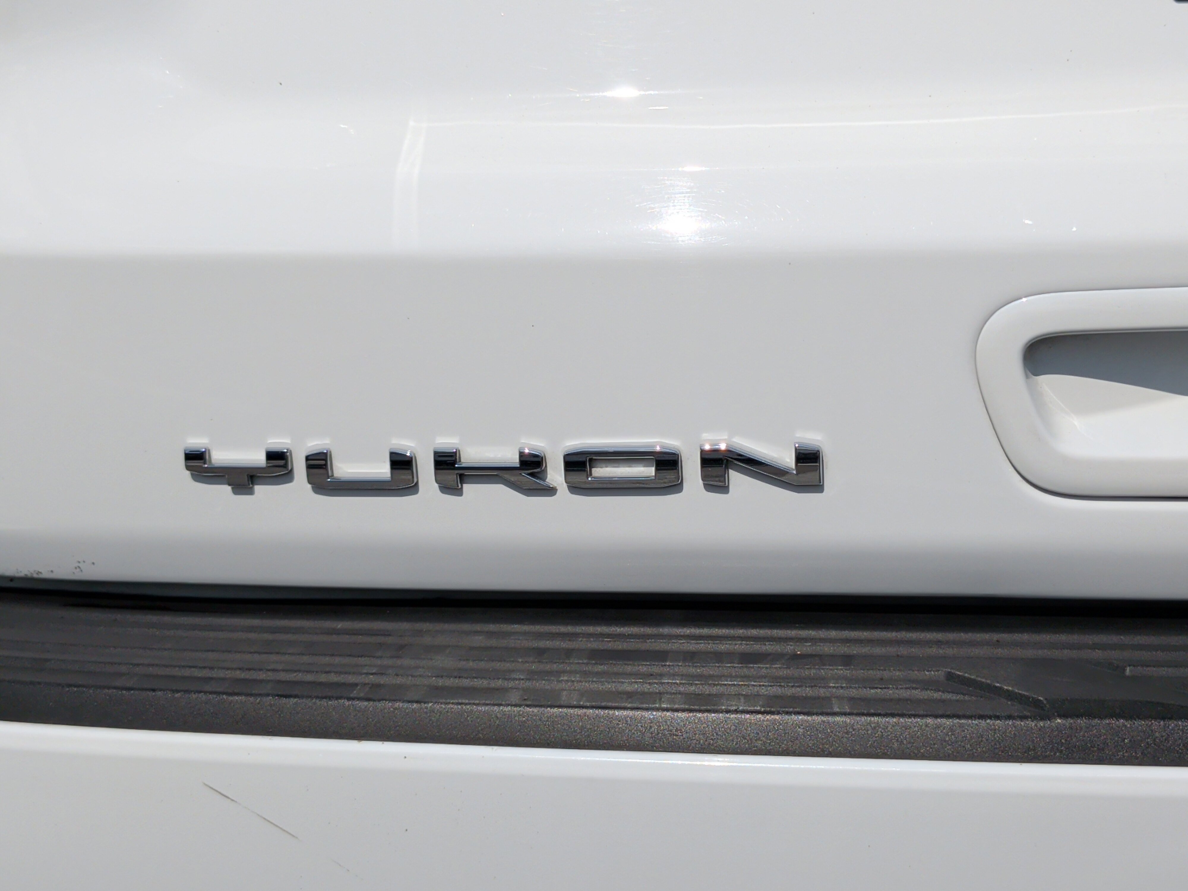 Used 2022 GMC Yukon SLE w/ Max Trailering Package image 10