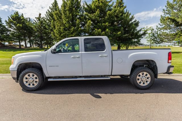 Used 2012 GMC Sierra 2500 SLT w/ SLT Convenience Package AWD/4WD image 8