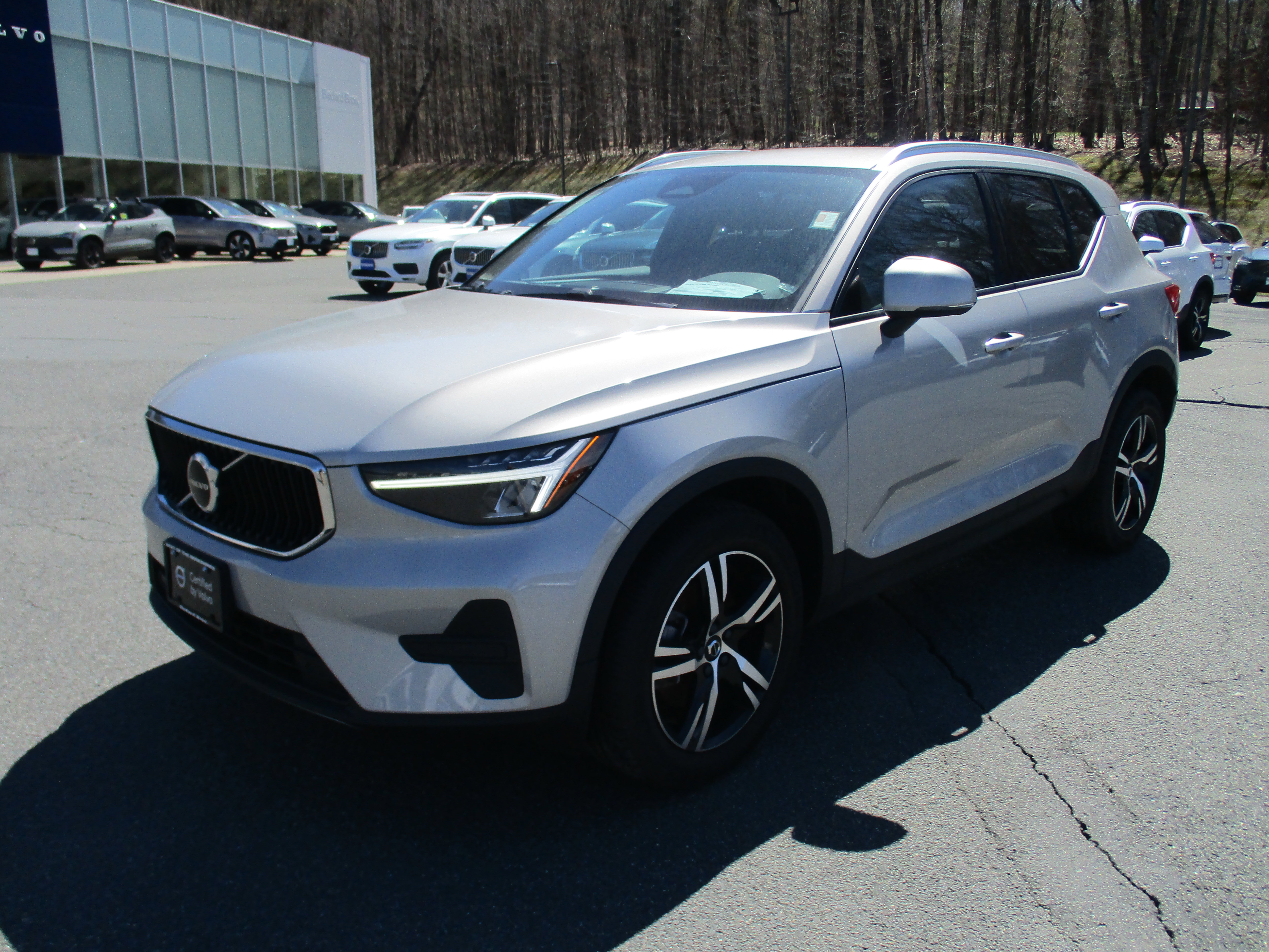 Certified 2023 Volvo XC40 B5 Core w/ Convenience Package