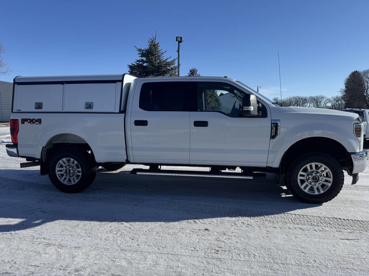 Used 2019 Ford F350 XLT w/ FX4 Off-Road Package image 11