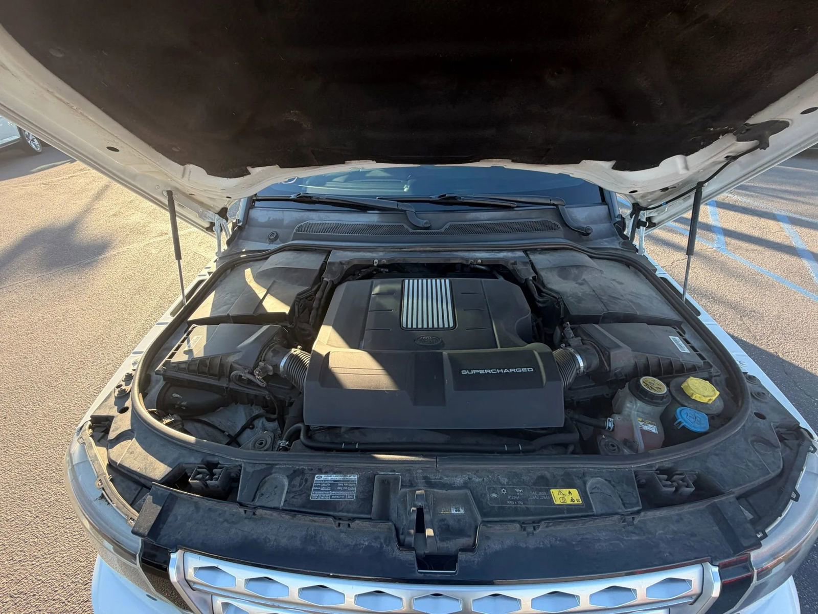 Used 2014 Land Rover LR4 HSE LUX image 13