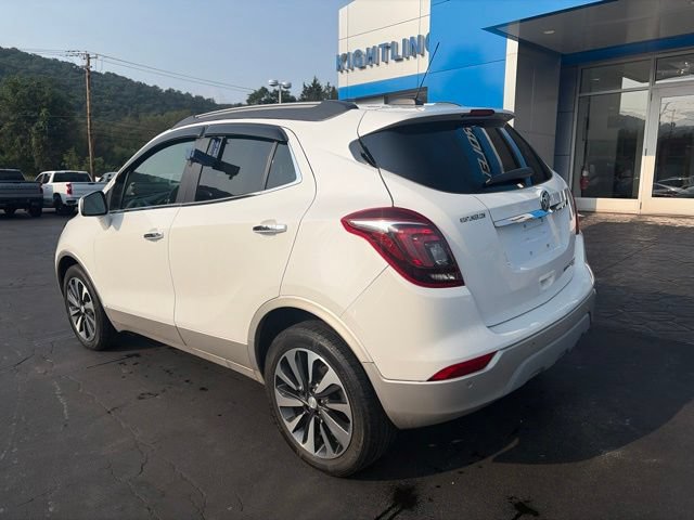 Used 2021 Buick Encore Preferred w/ Safety Package II AWD/4WD image 4