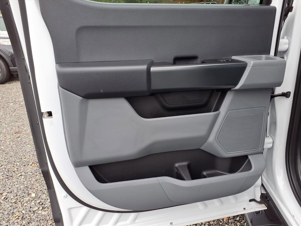 Used 2023 Ford F150 XL w/ Trailer Tow Package image 7