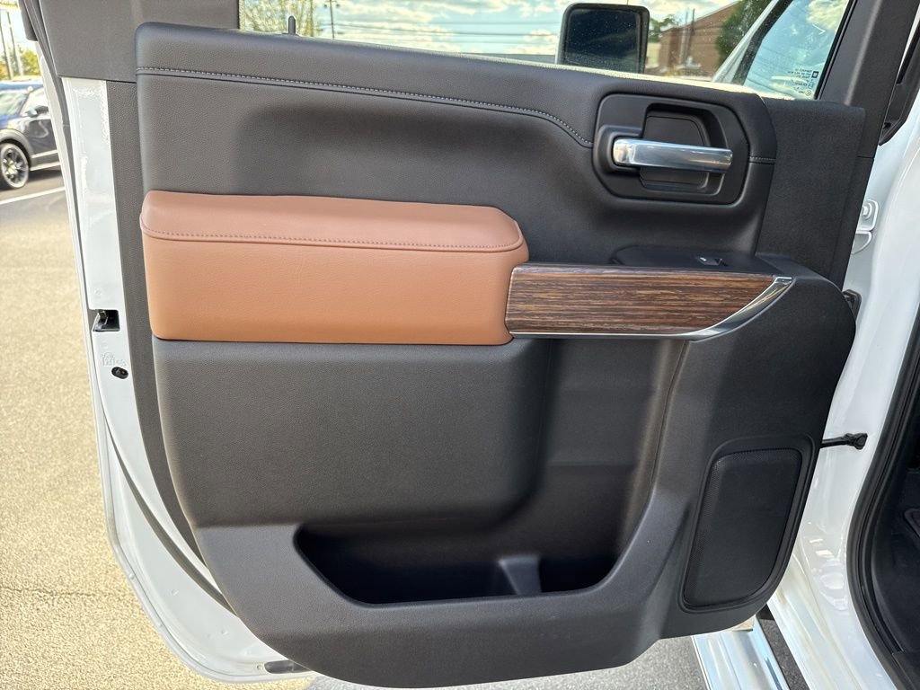 Used 2020 Chevrolet Silverado 2500 High Country w/ Z71 Off-Road Package image 43