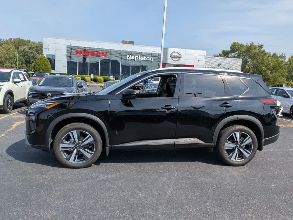 Used 2024 Nissan Rogue SL w/ SL Premium Package AWD/4WD image 4