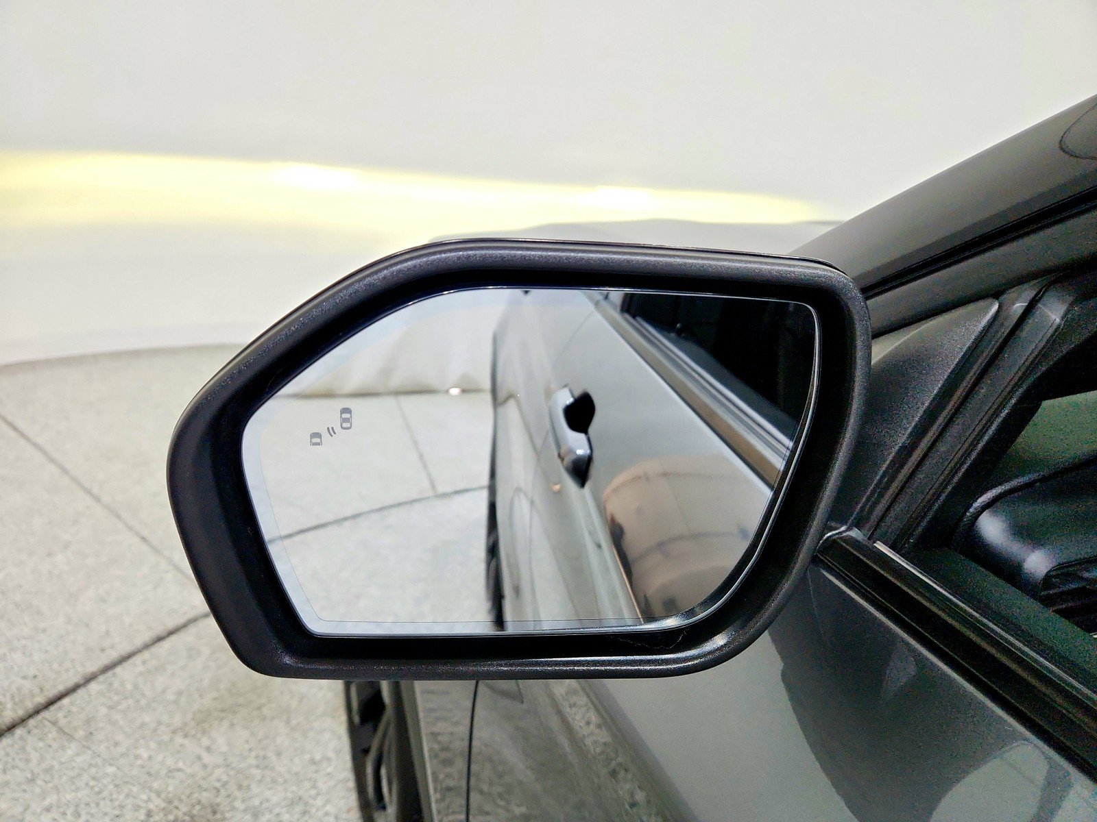 Used 2022 Ford Explorer ST w/ Equipment Group 401A image 17