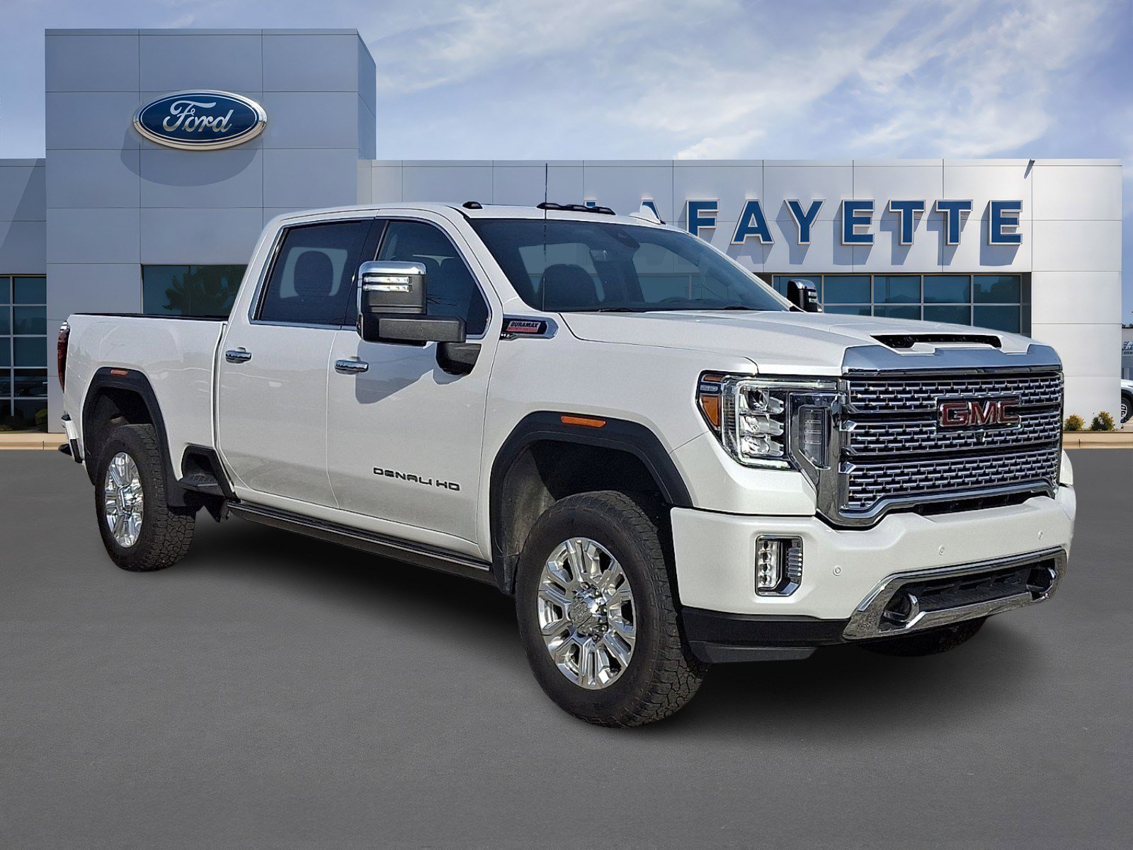 Used 2023 GMC Sierra 2500 Denali w/ Denali Ultimate Package AWD/4WD image 1