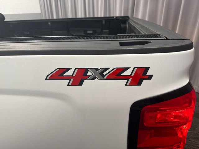 Used 2018 Chevrolet Silverado 1500 LT w/ All Star Edition AWD/4WD image 43