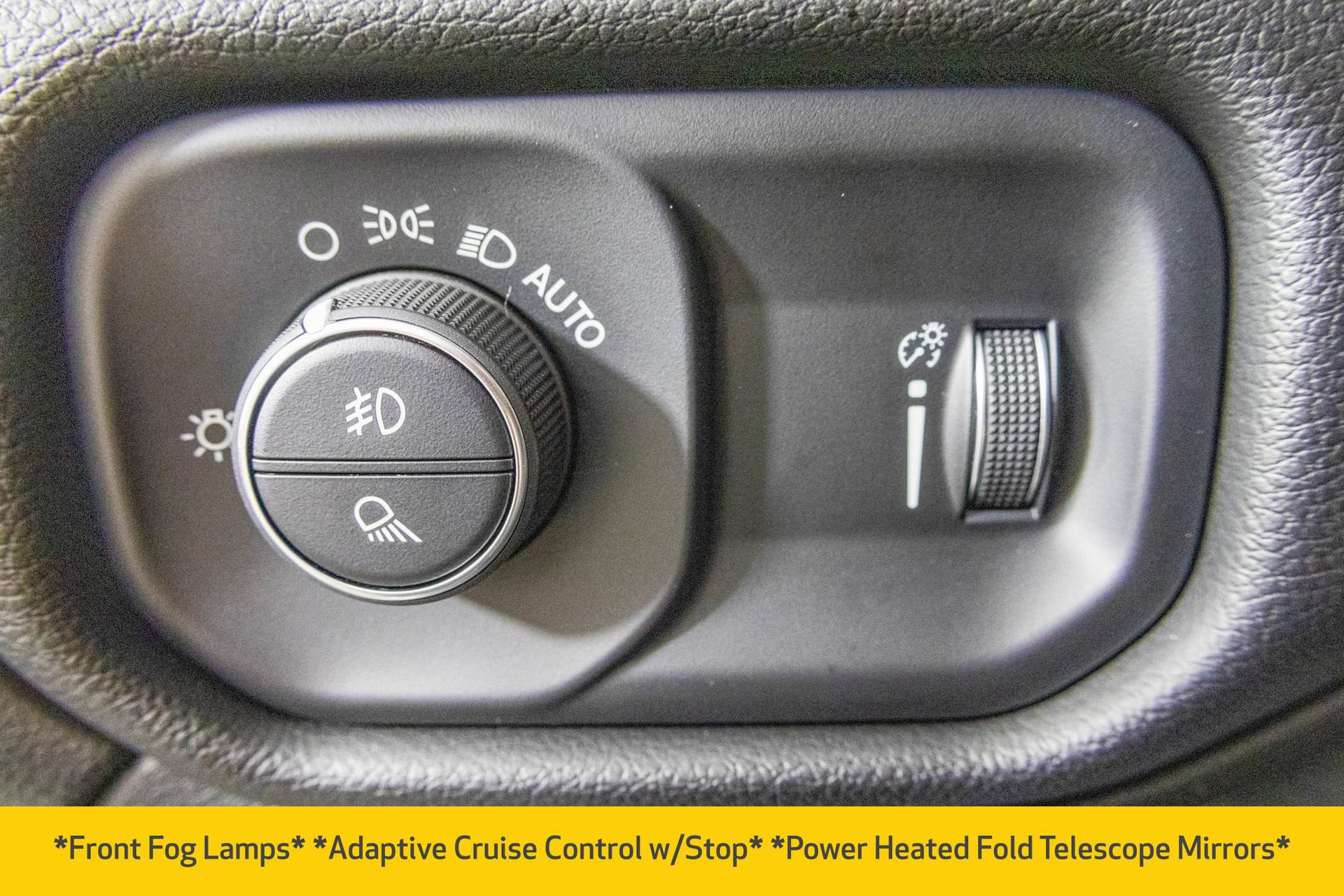 Used 2024 RAM 2500 Big Horn w/ Safety Group image 25