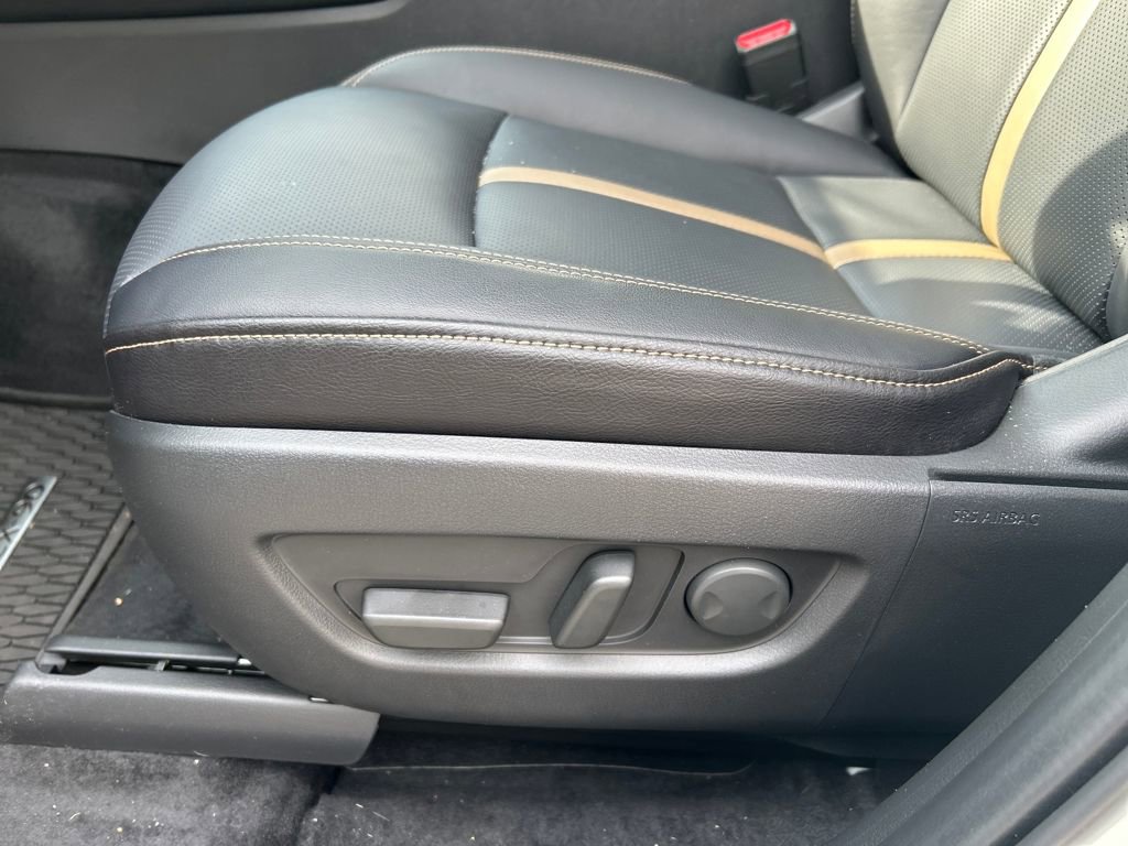 New 2025 MAZDA CX-90 Plug-In Hybrid w/ Premium Plus image 17