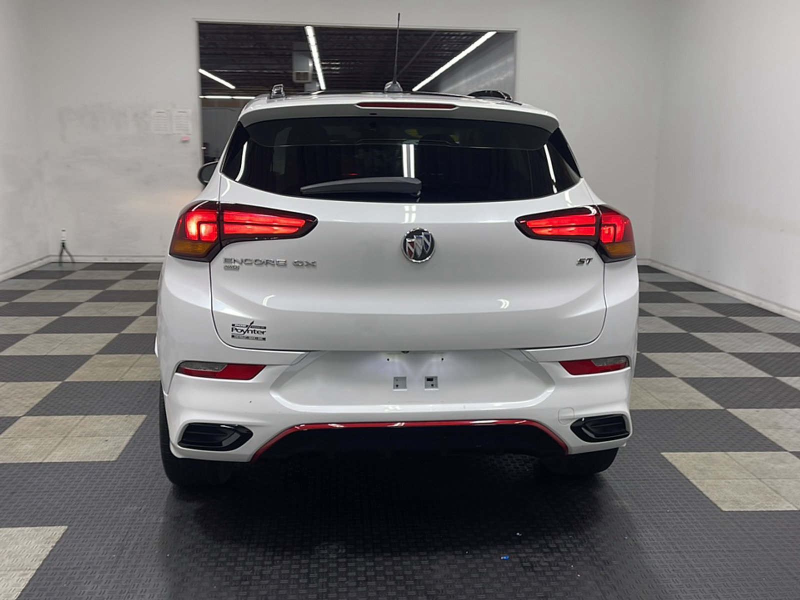 Used 2021 Buick Encore GX Select w/ Sport Touring Package AWD/4WD image 16