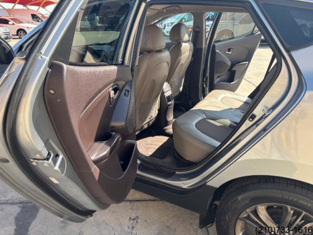 Used 2015 Hyundai Tucson SE image 22