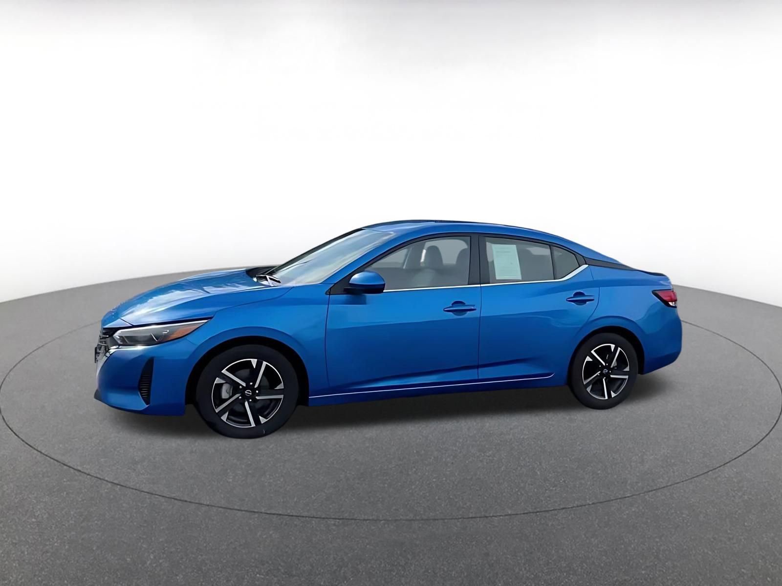 Used 2025 Nissan Sentra SV FWD image 8