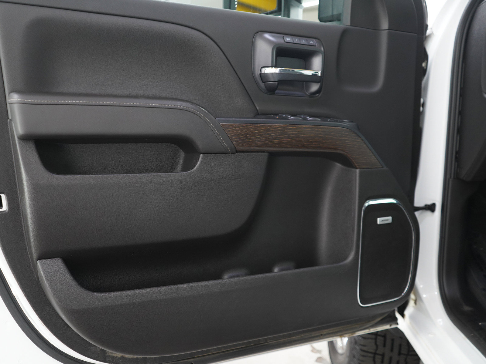 Used 2019 GMC Sierra 2500 Denali AWD/4WD image 17