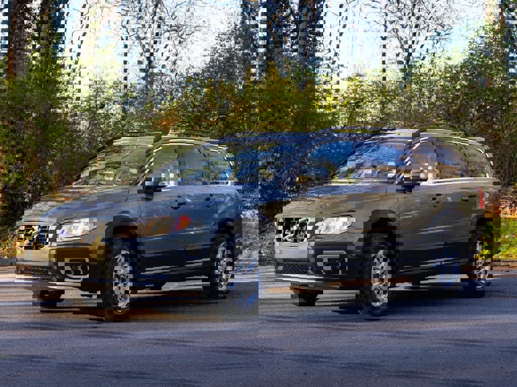 Used 2010 Volvo XC70 3.2 AWD/4WD image 16