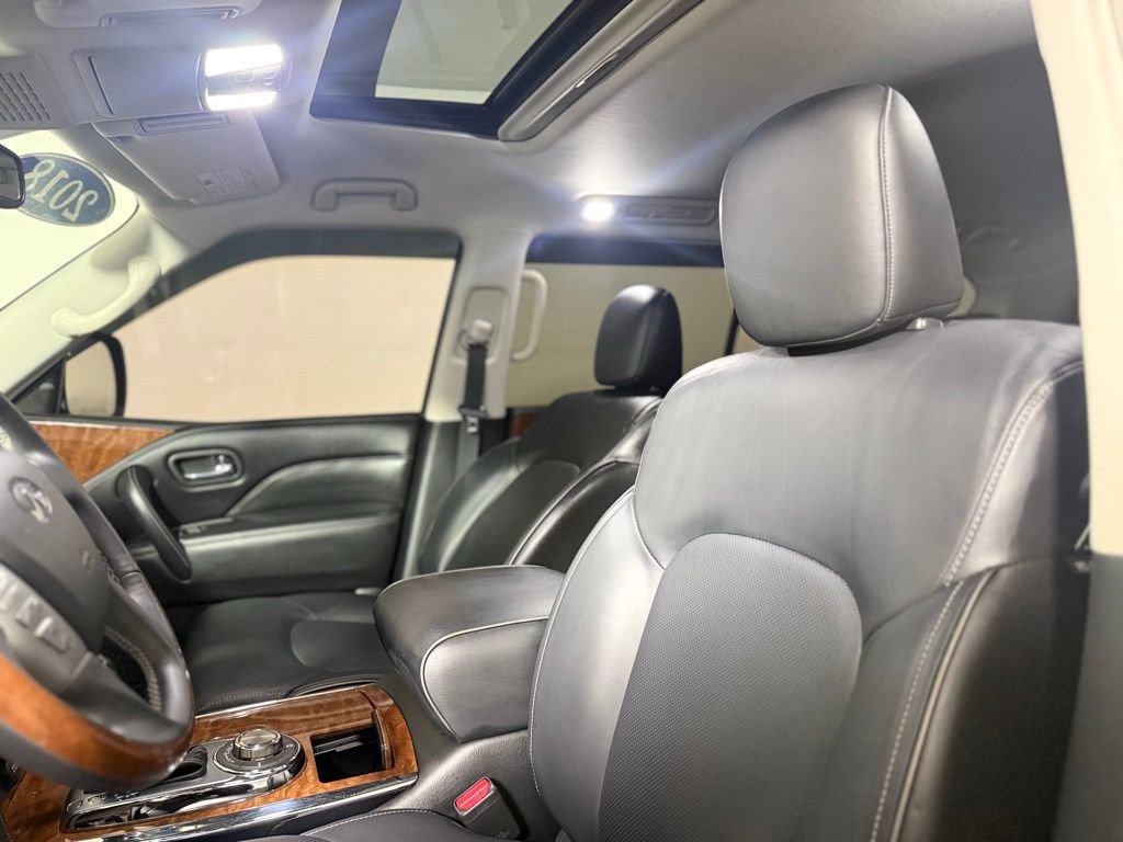 Used 2018 INFINITI QX80 4WD w/ Driver Assistance Package image 17