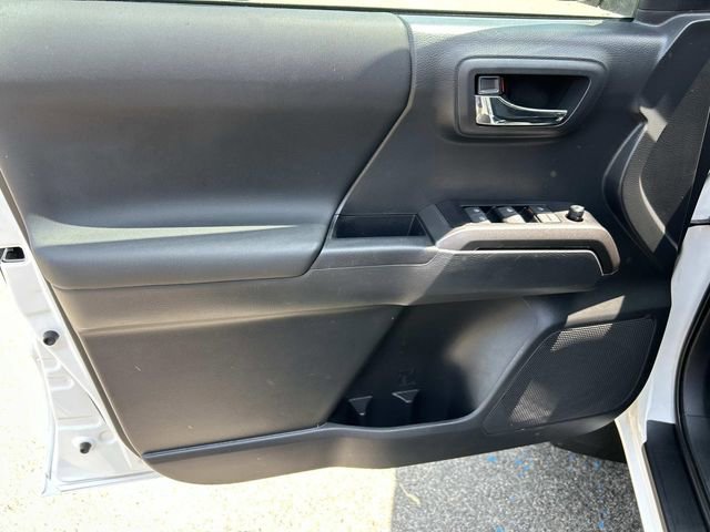 Used 2023 Toyota Tacoma TRD Sport AWD/4WD image 17