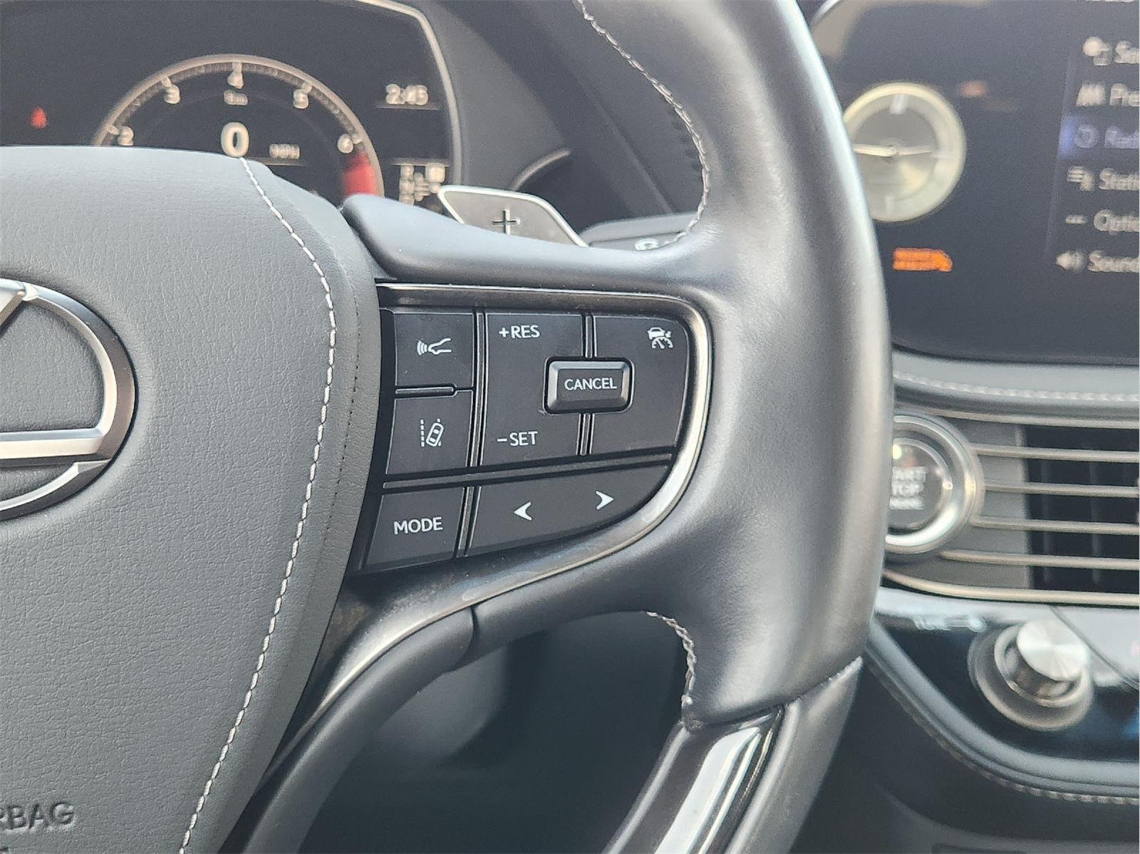 Used 2021 Lexus LS 500 w/ Interior Upgrade Package RWD image 30