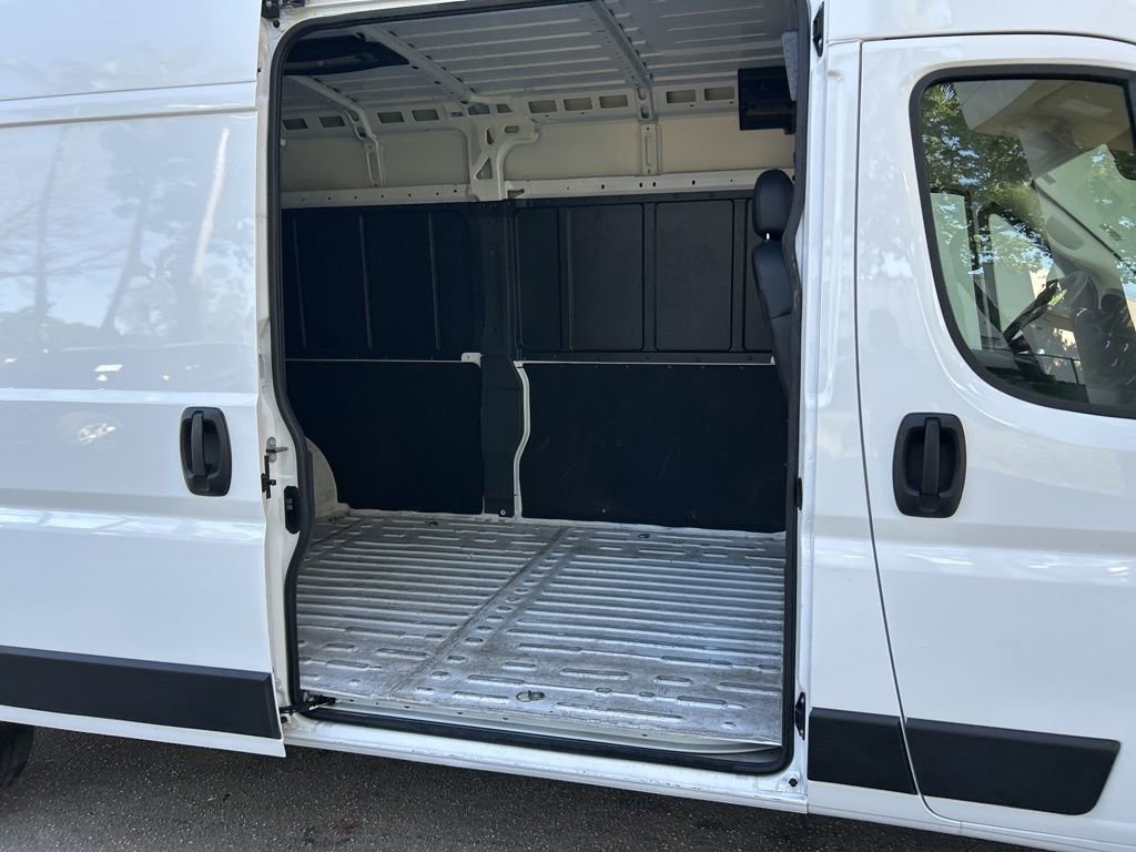 Used 2025 RAM ProMaster 2500 w/ Convenience Group FWD image 27