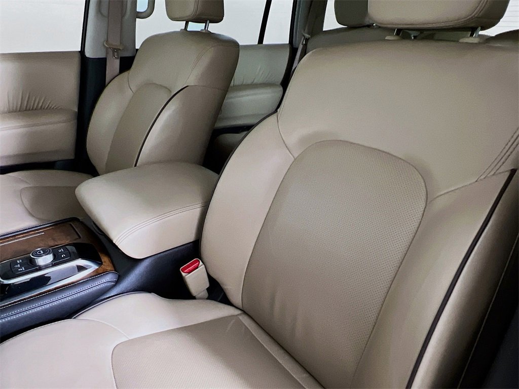 Used 2024 Nissan Armada SL w/ Captain's Chairs Package image 21