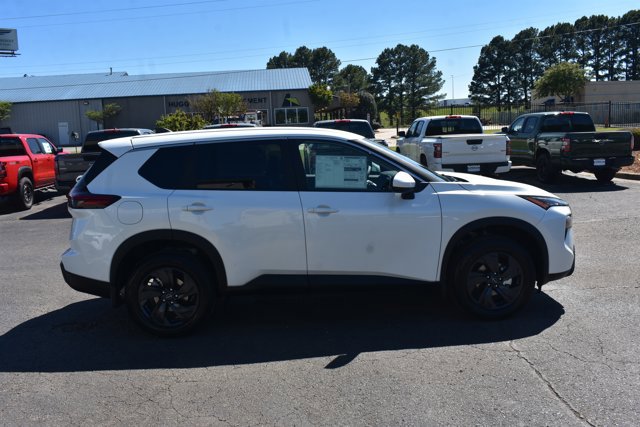 New 2026 Nissan Rogue SV FWD image 4