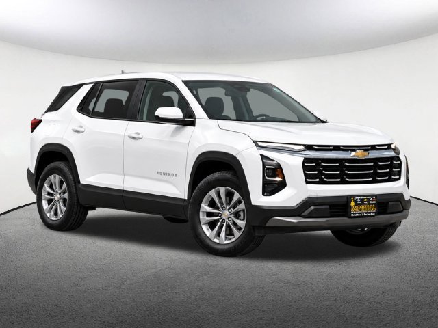 Used 2025 Chevrolet Equinox LT AWD/4WD image 2