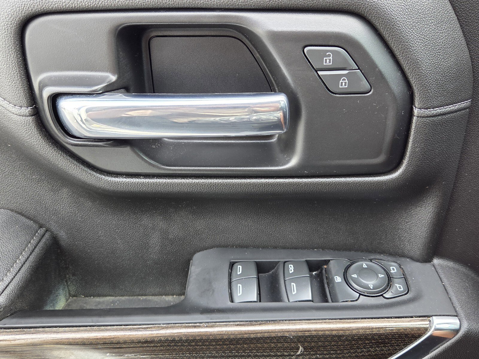 Used 2022 Chevrolet Silverado 1500 LT Trail Boss w/ Convenience Package II image 14