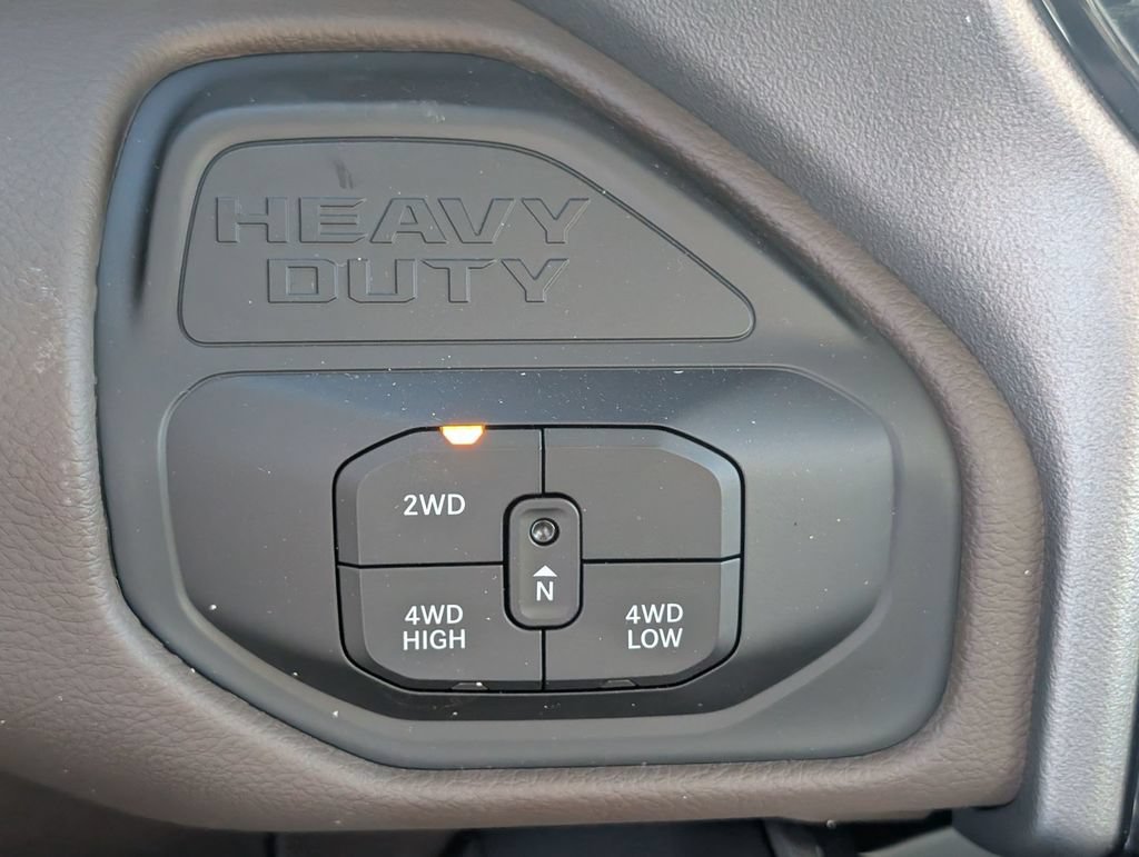 New 2026 RAM 3500 Laramie AWD/4WD image 20