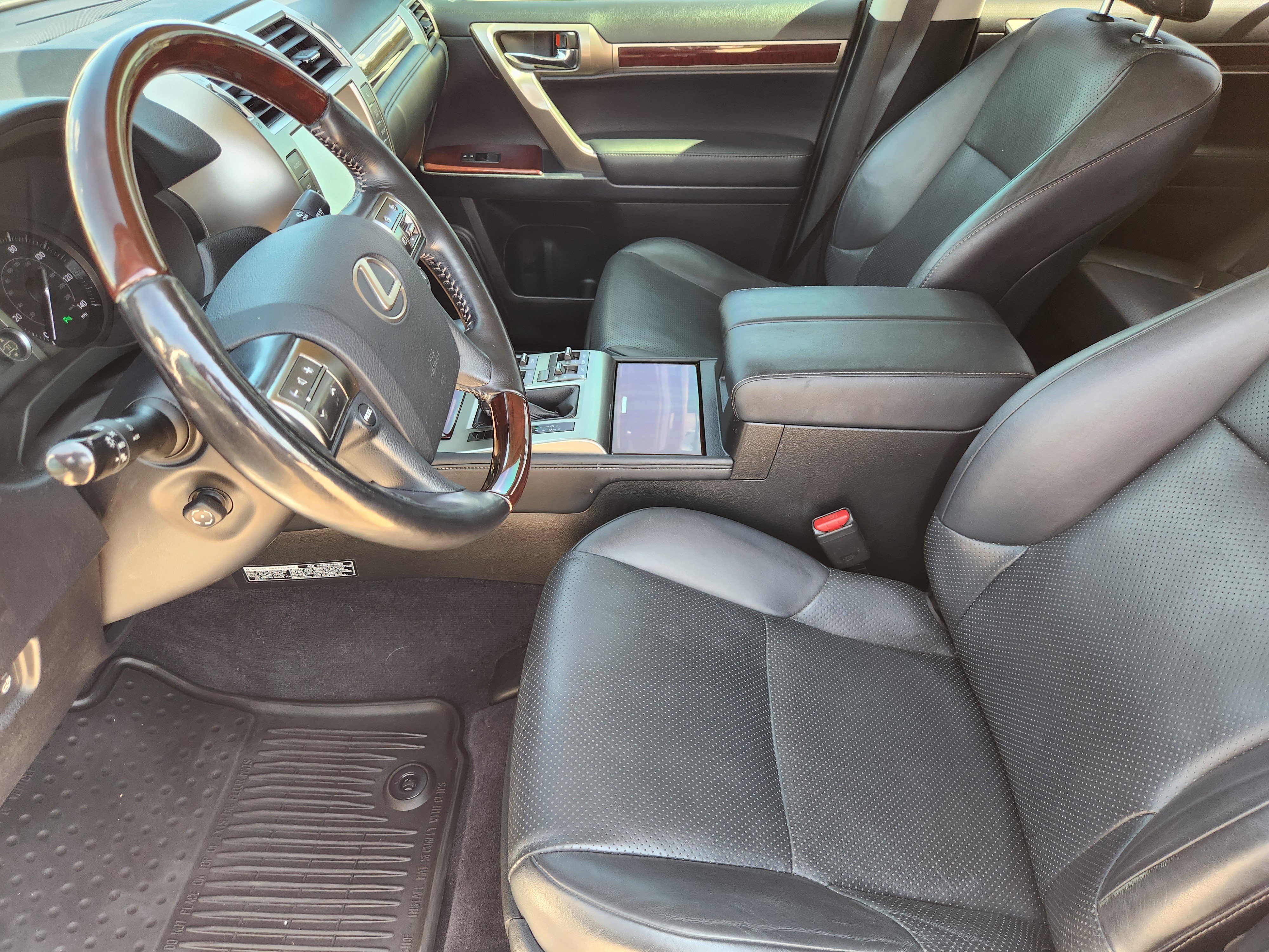 Used 2018 Lexus GX 460 Luxury w/ Preferred Accessory Package AWD/4WD image 13