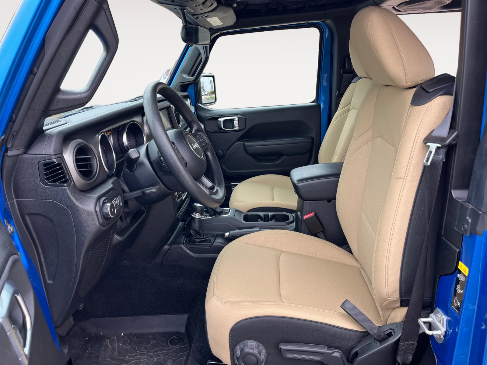 Used 2022 Jeep Wrangler Sport AWD/4WD image 13