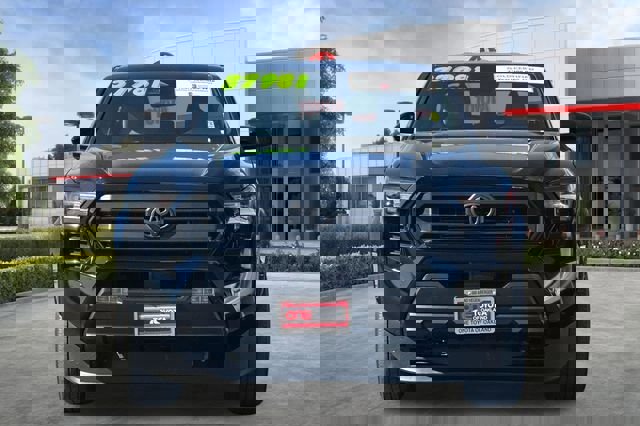 Used 2025 Toyota Tacoma SR5 image 10