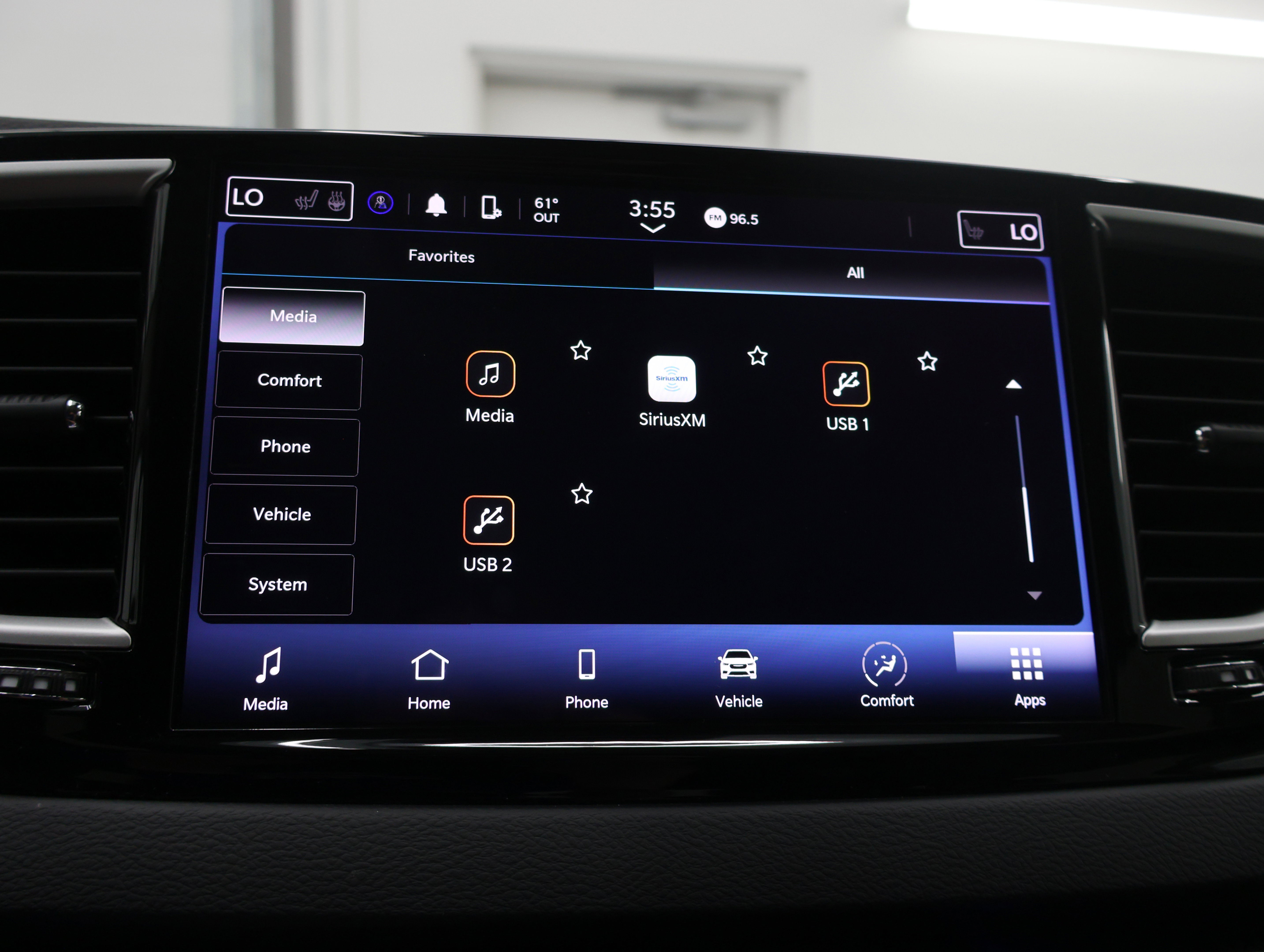 Used 2024 Chrysler Pacifica Touring-L FWD image 50