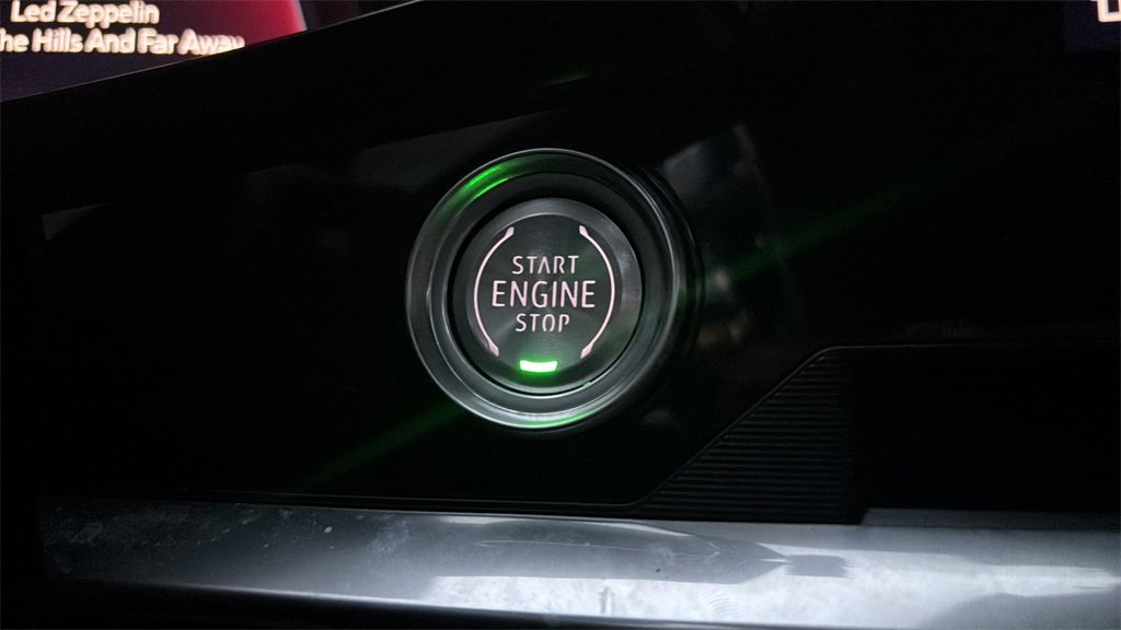 Used 2023 Chevrolet Corvette Stingray Preferred Cpe w/ Z51 Performance Package image 24