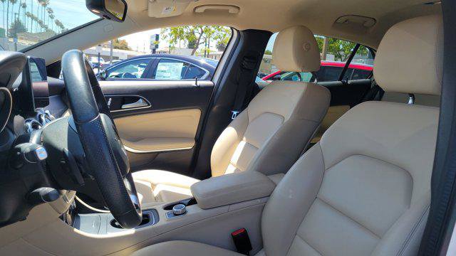 Used 2020 Mercedes-Benz GLA 250 image 17